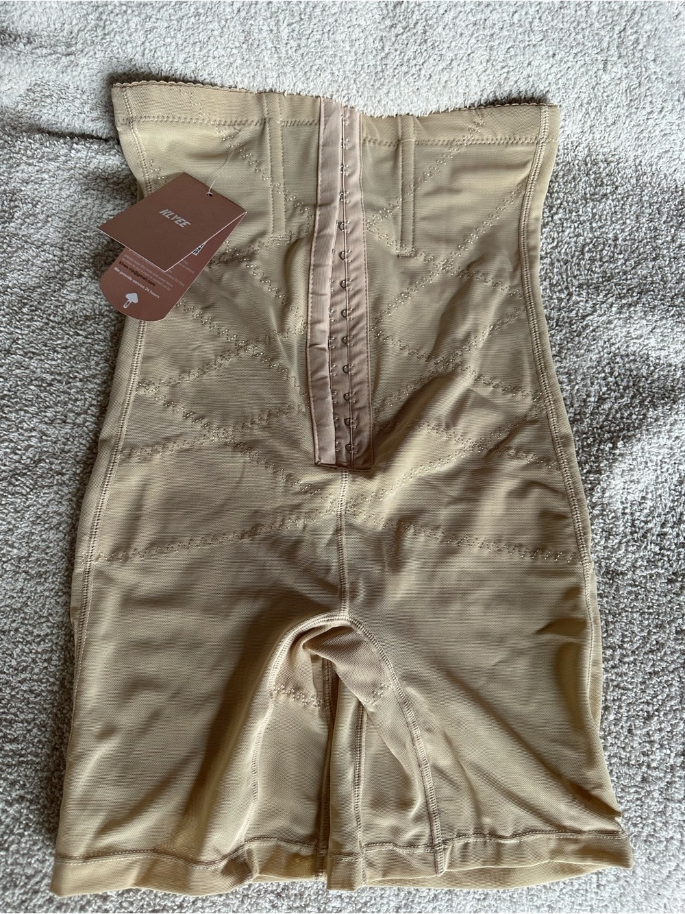 High-Waist Shaping Shorts - Nude
